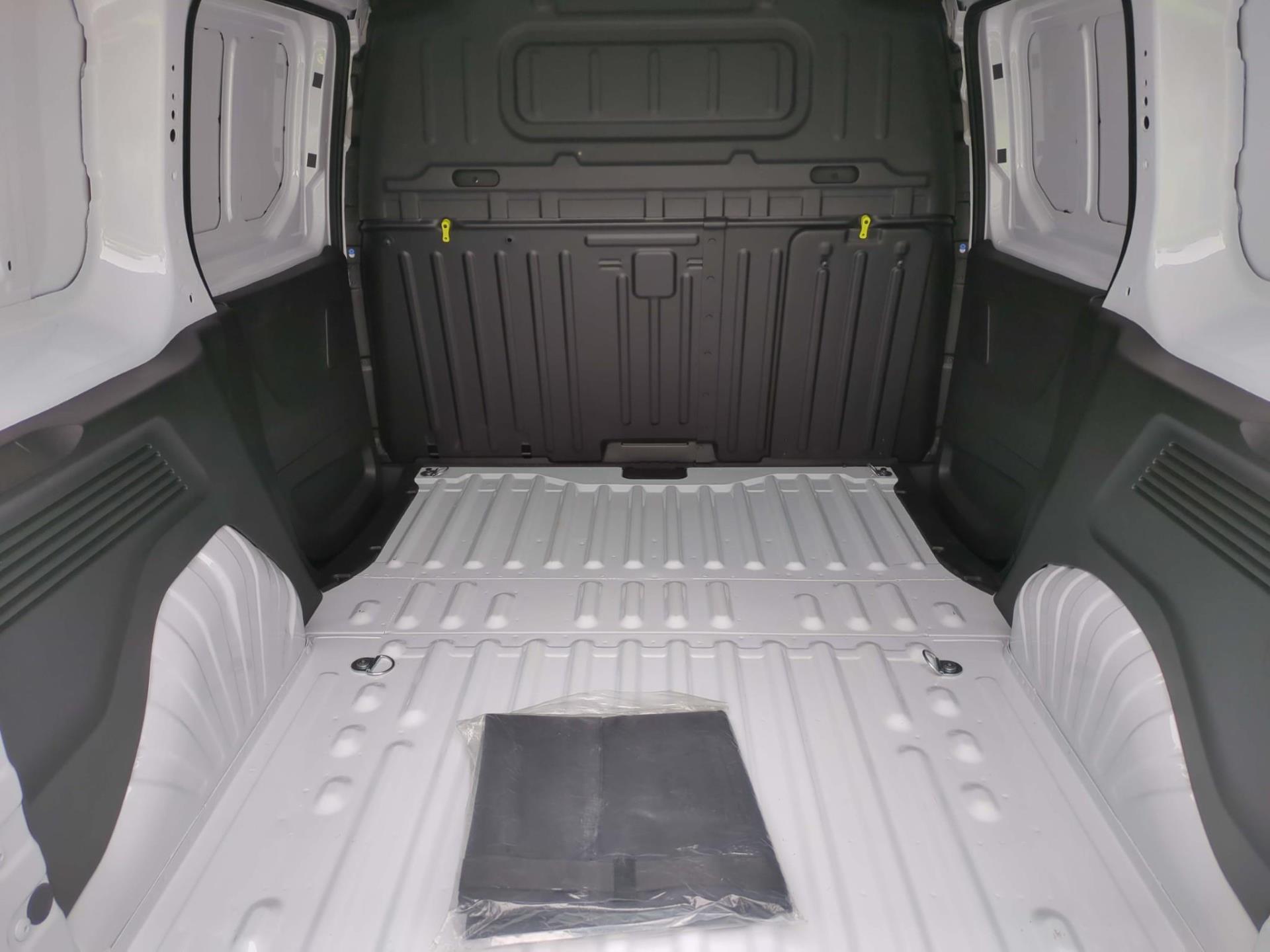 Opel COMBO-E CARGO M 800 KG ELECTRIQUE 100 KW BATTERIE 50 KWH  2023