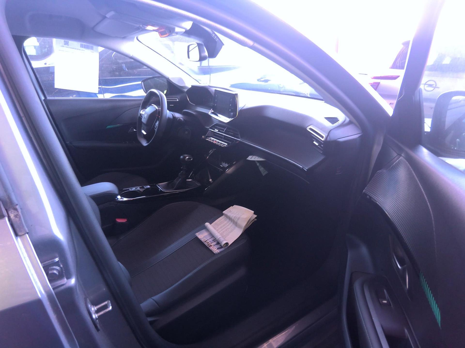 Peugeot 208 PureTech 100 S&S BVM6 Allure 2023