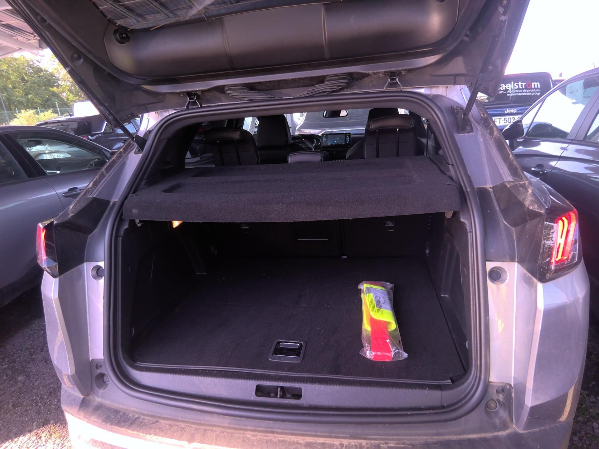 Peugeot 3008 Hybrid 180 e-EAT8 Allure Pack 2024