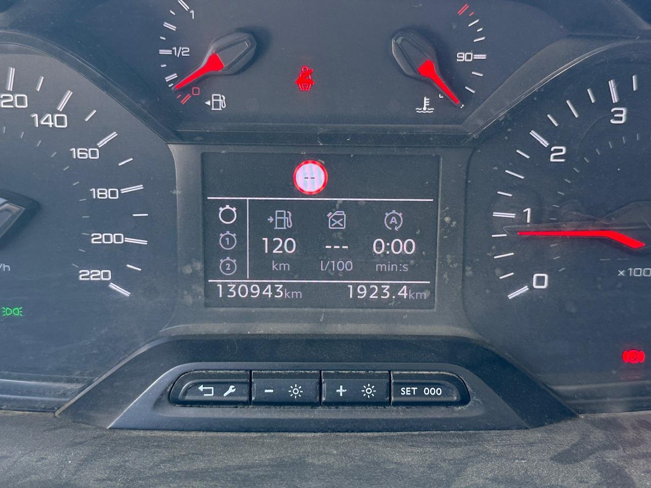 Foto Peugeot Rifter 2