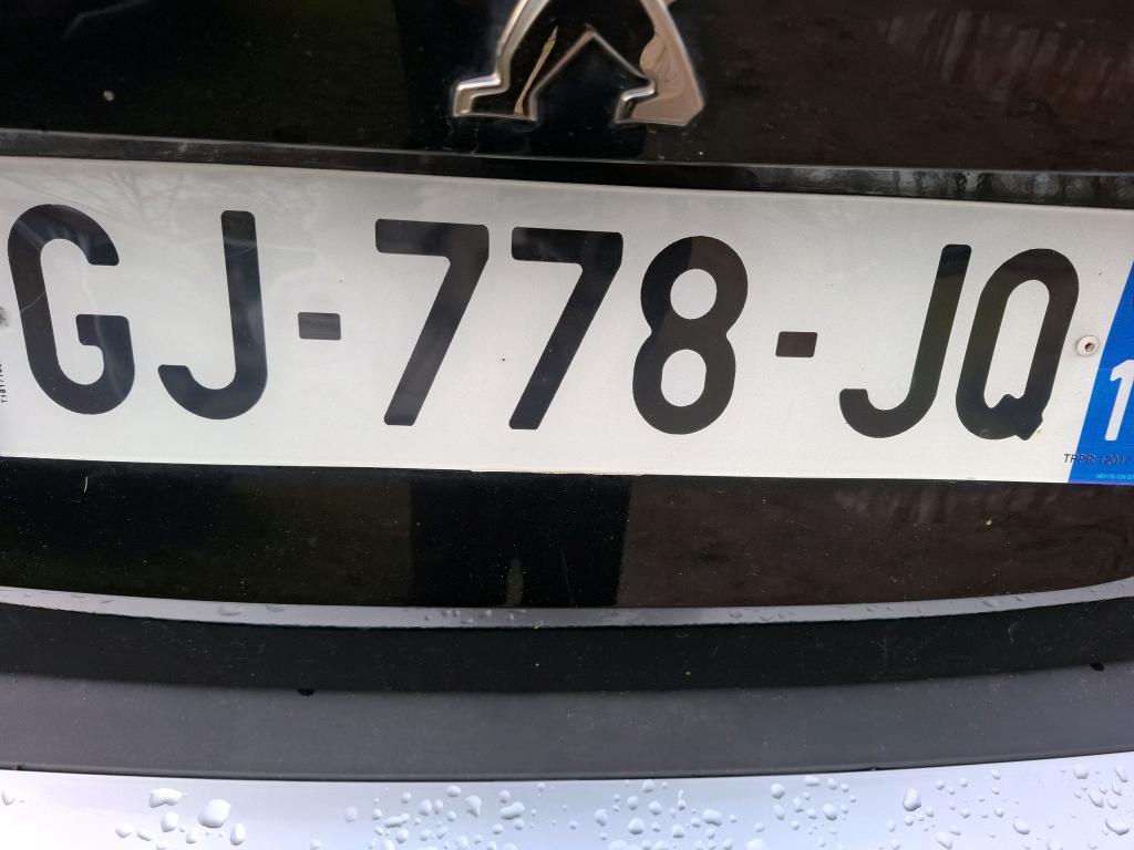 Peugeot 2008 PureTech 130 S&S BVM6 Active Pack 2022