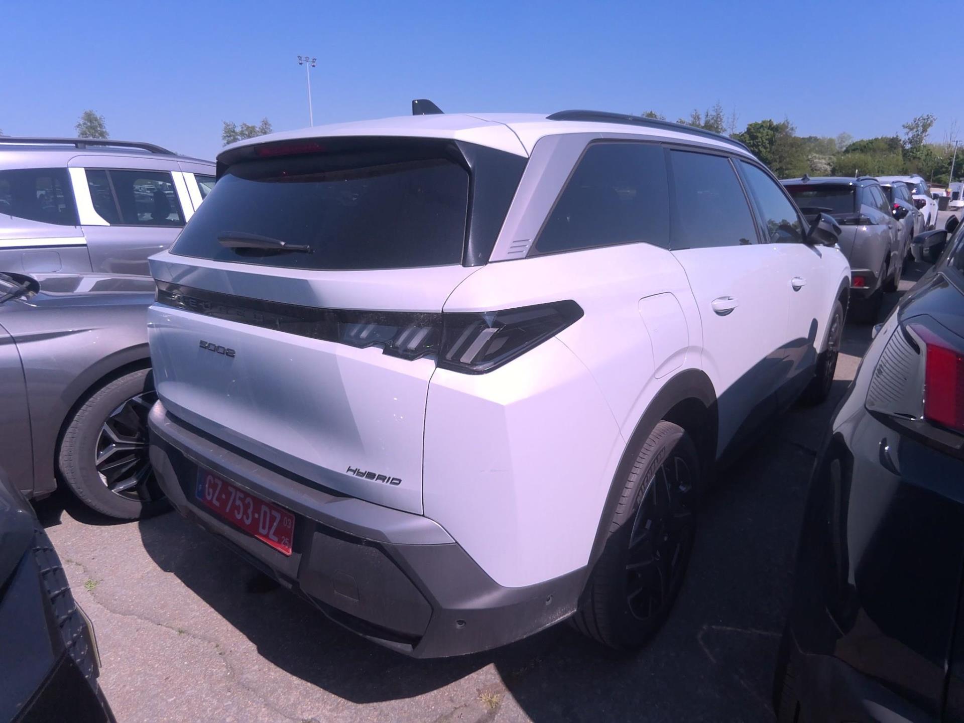 Peugeot 5008 Hybrid 136 e-DCS6 Allure 2024