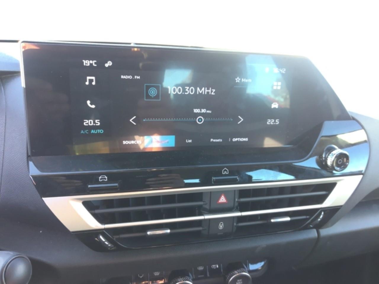 Foto Citroën C4 X 7