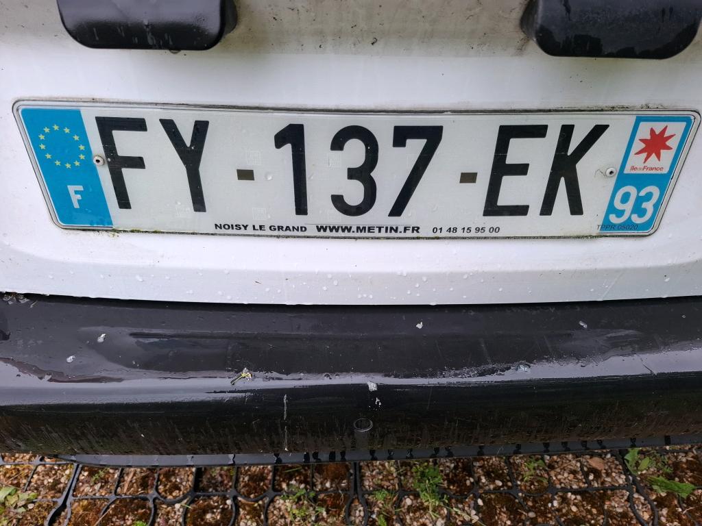 Peugeot PARTNER FOURGON LONG 950 KG BLUEHDI 130 S&S EAT8 ASPHALT 2021