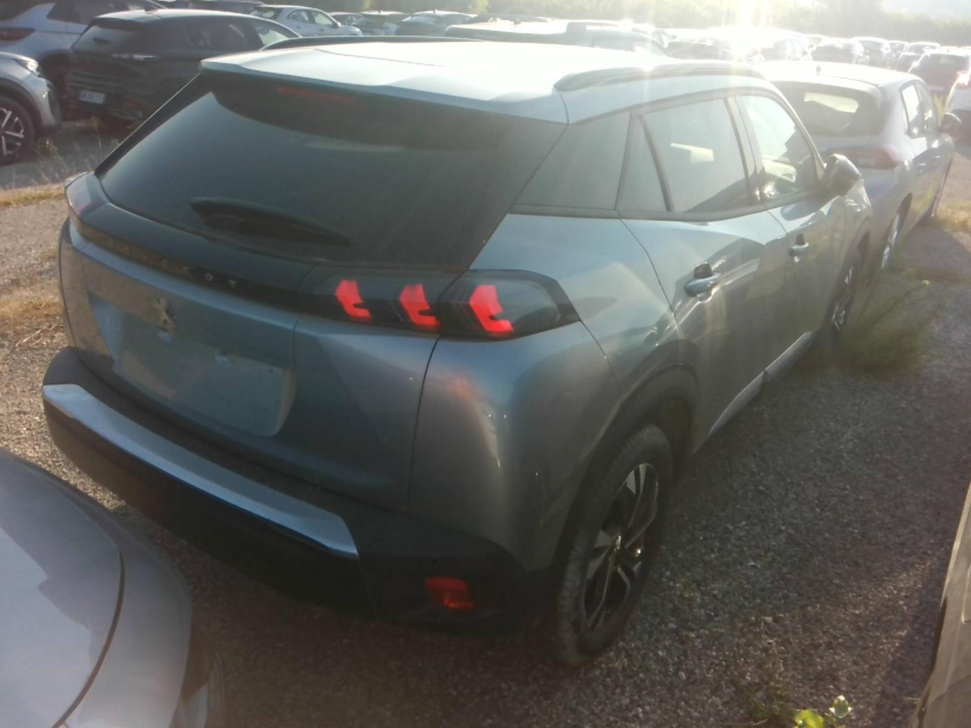 Peugeot 2008 PureTech 100 S&S BVM6 Allure Pack 2023