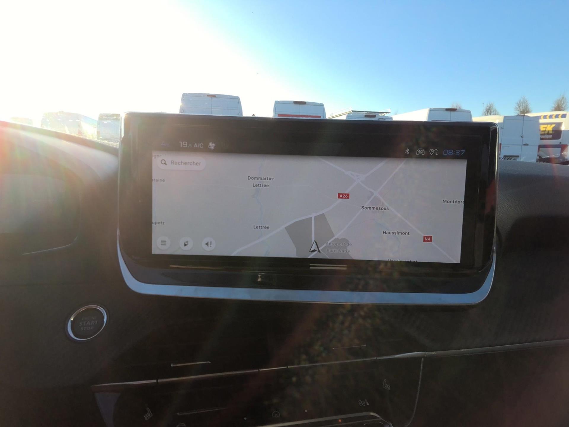 Peugeot 208 Hybrid 100 e-DCS6 Allure 2024