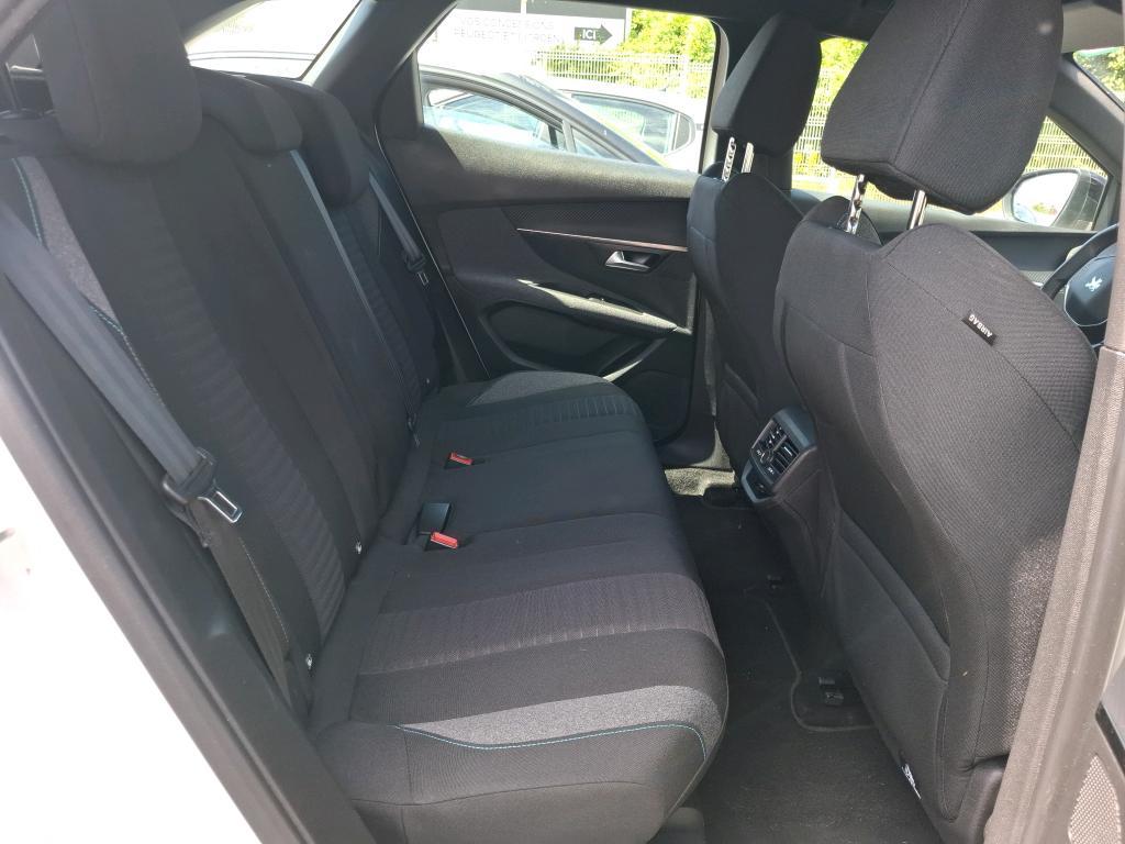 Peugeot 3008 BlueHDi 130ch S&S EAT8 Active Pack 2023