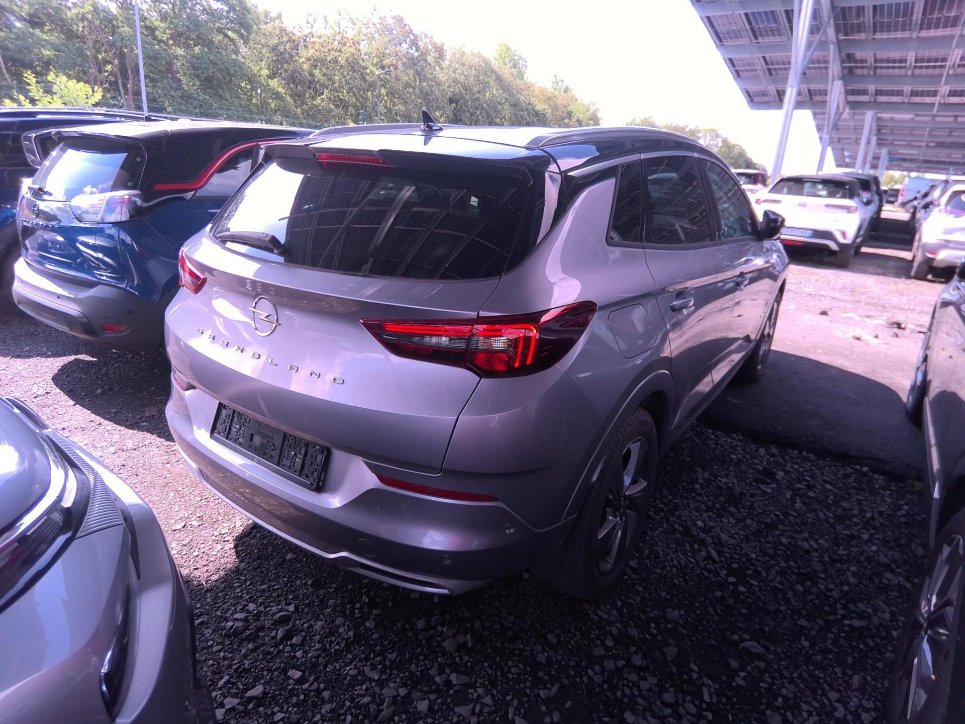 Opel Grandland Hybrid4 300 ch AWD BVA8 Ultimate 2022