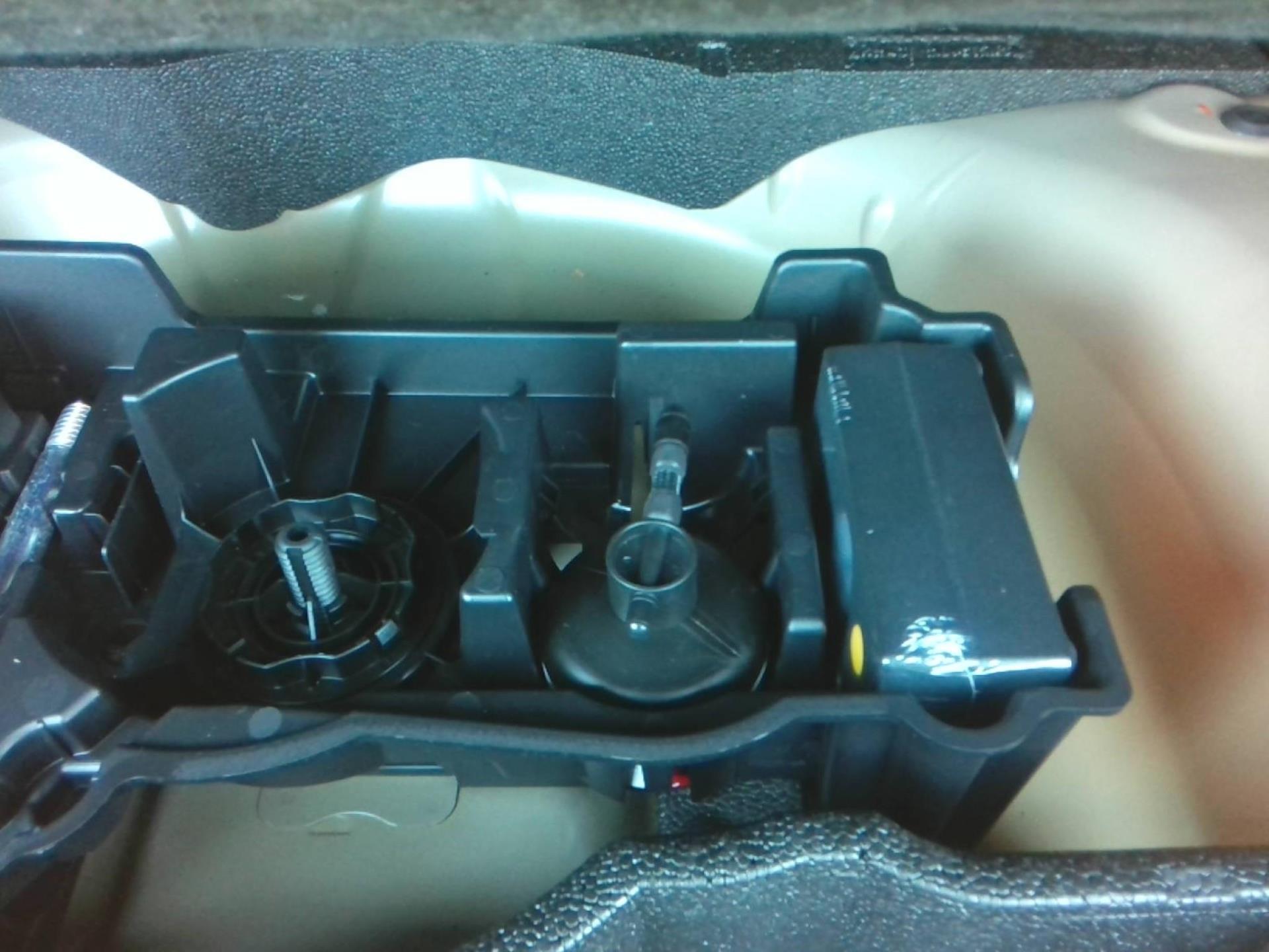Peugeot 2008 Hybrid 136 e-DCS6 Style 2025
