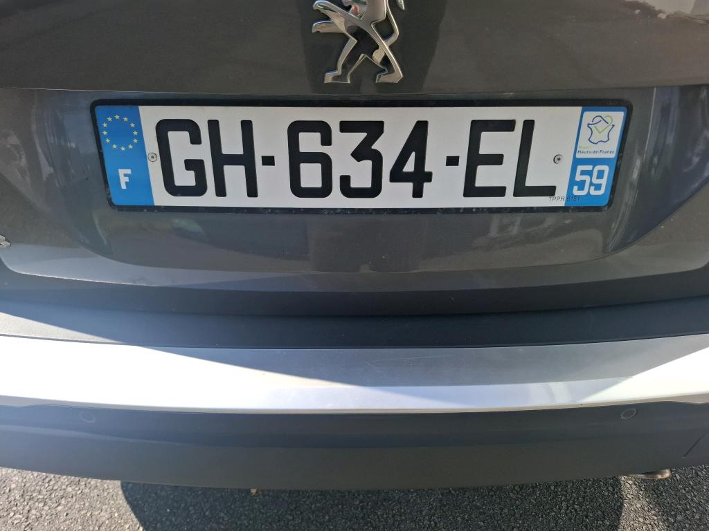 Peugeot 2008 BlueHDi 130 S&S EAT8 Allure 2022