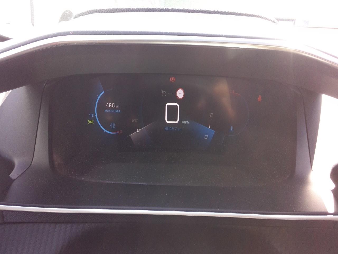 Foto Peugeot 208 4
