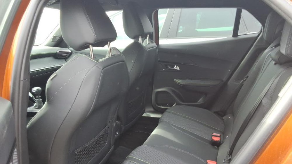 Foto Peugeot 2008 11