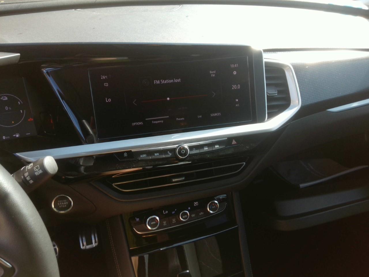 Foto Opel Grandland PHEV 7
