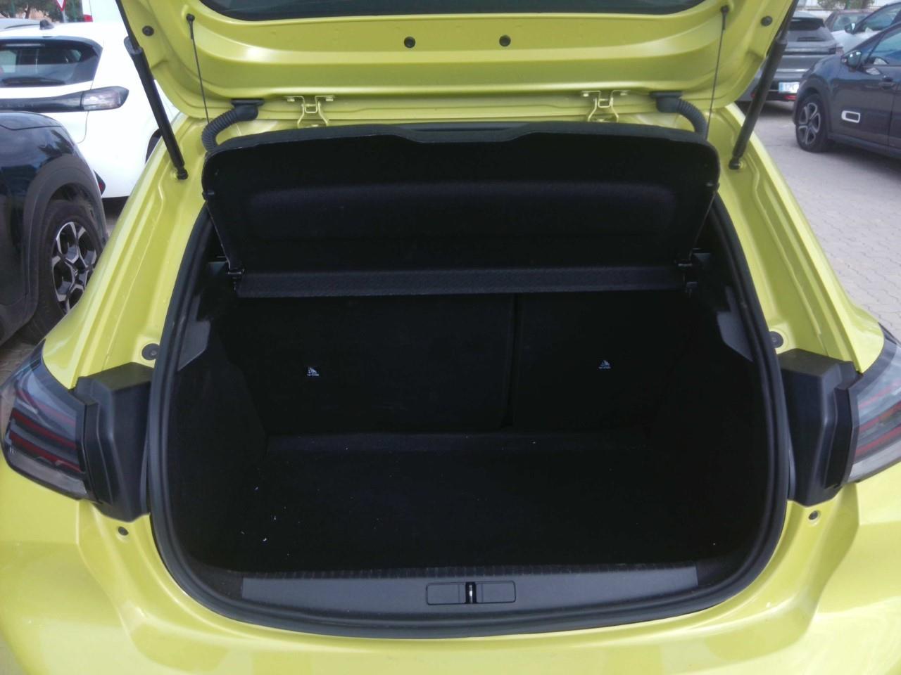 Foto Peugeot 208 16