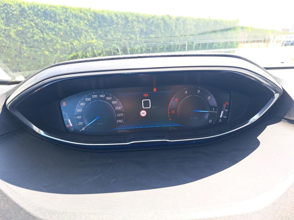 Peugeot 3008 BlueHDi 130ch S&S BVM6 Active Pack 2022