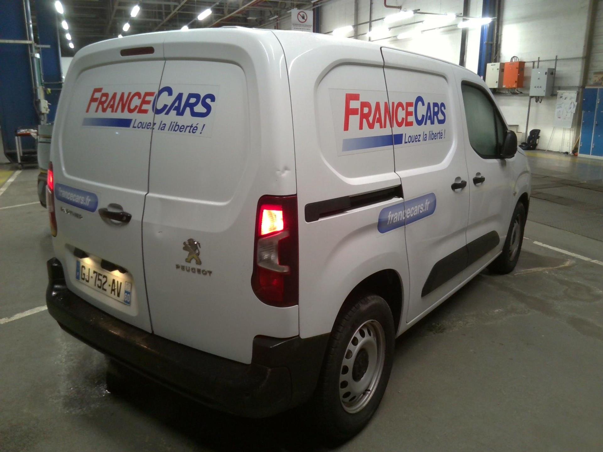 Peugeot PARTNER FOURGON STANDARD 1000 KG BLUEHDI 100 S&S BVM6 PREMIUM 2022