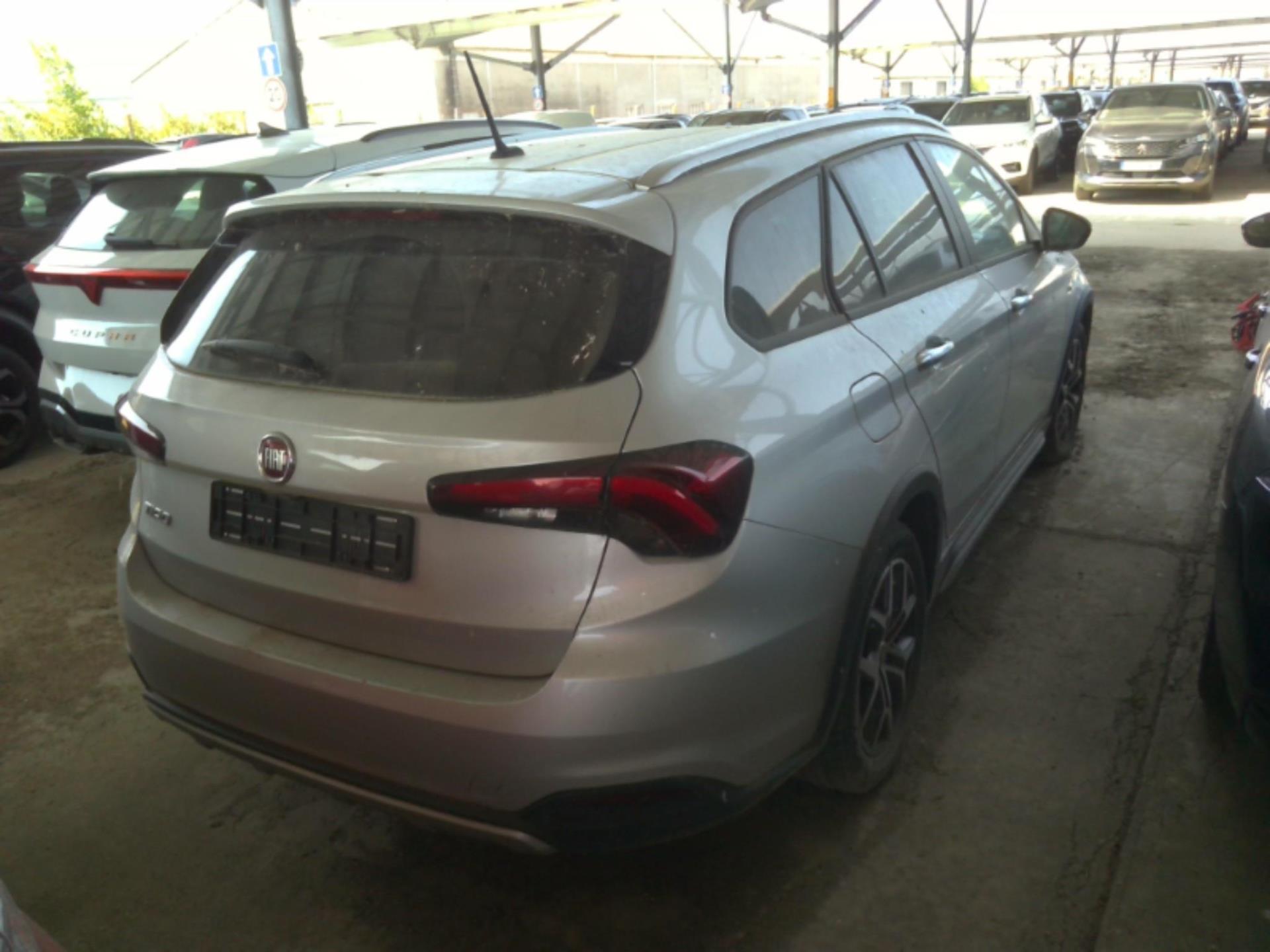 FIAT Tipo Cross SW 1.6 Multijet 130 ch S&S Plus 2023
