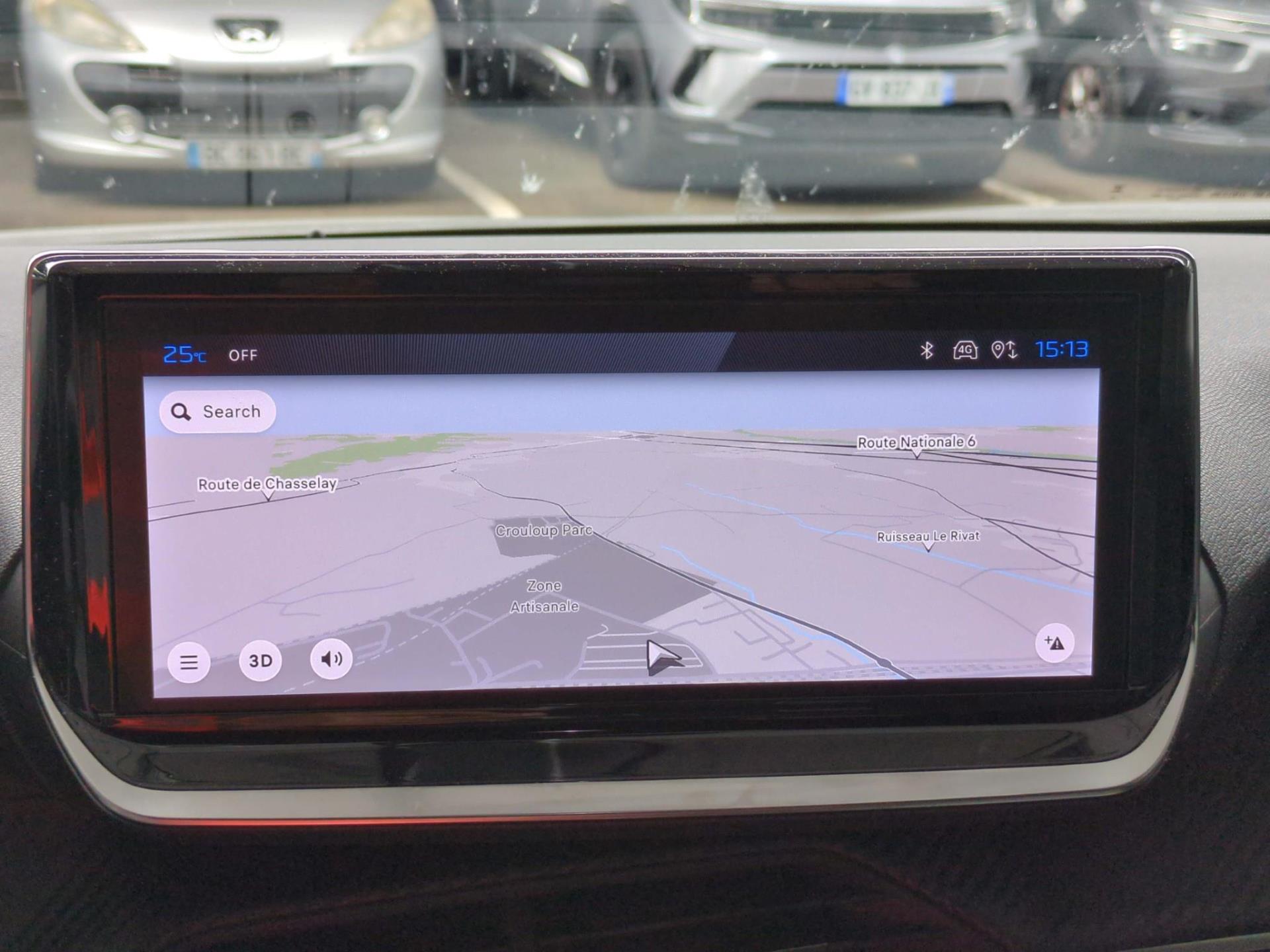 Peugeot 2008 Hybrid 136 e-DCS6 Allure 2025