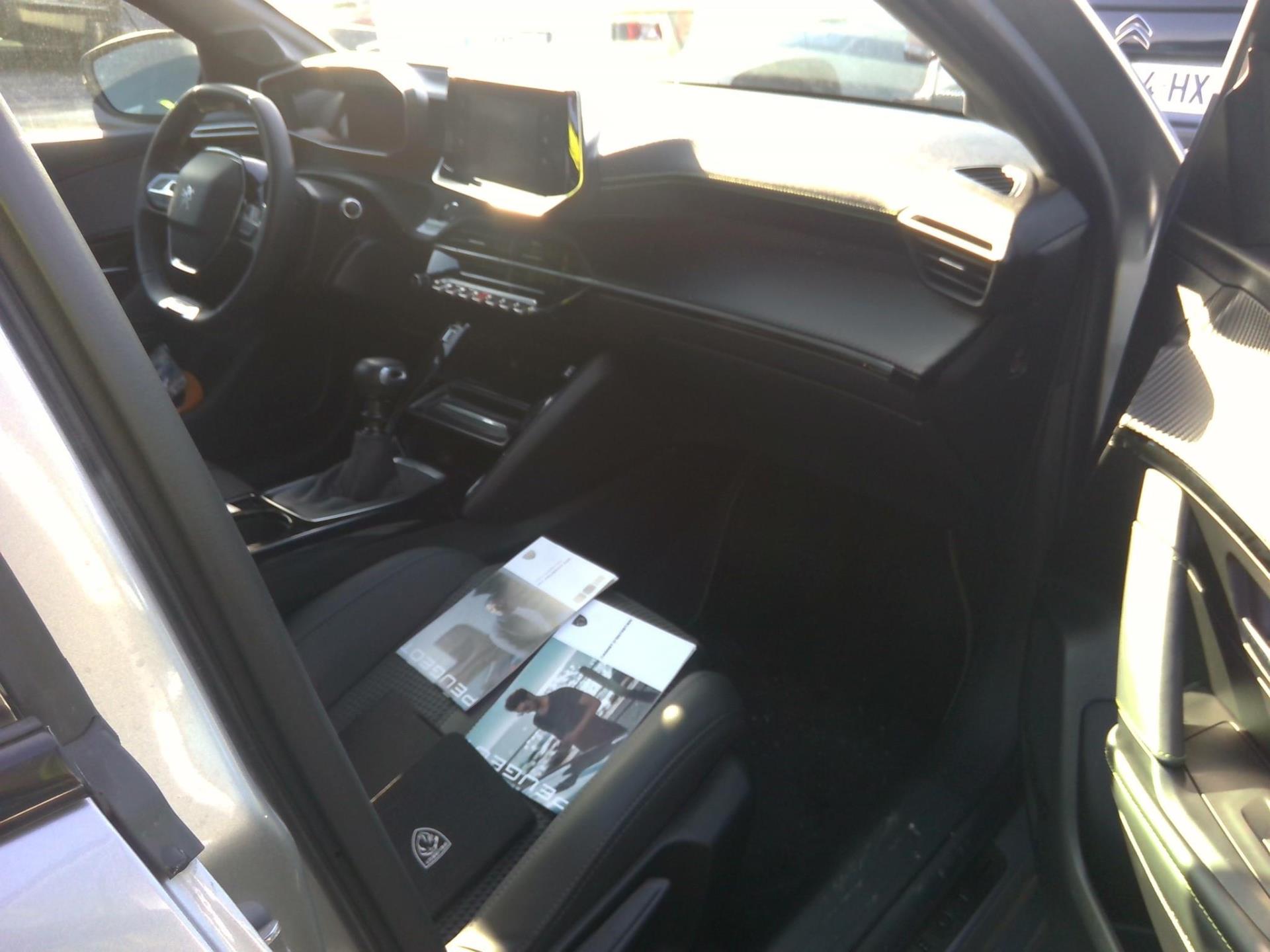 Peugeot 208 PureTech 100 S&S BVM6 GT 2023