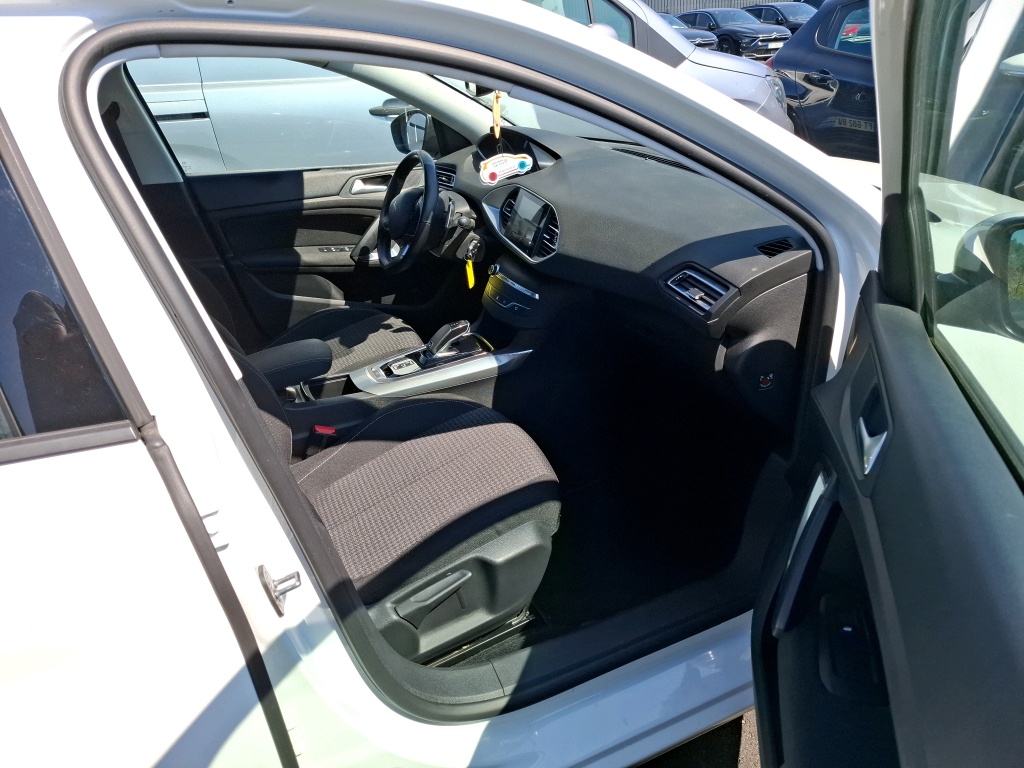 Peugeot 308 BlueHDi 130ch S&S EAT8 Active Business 2021