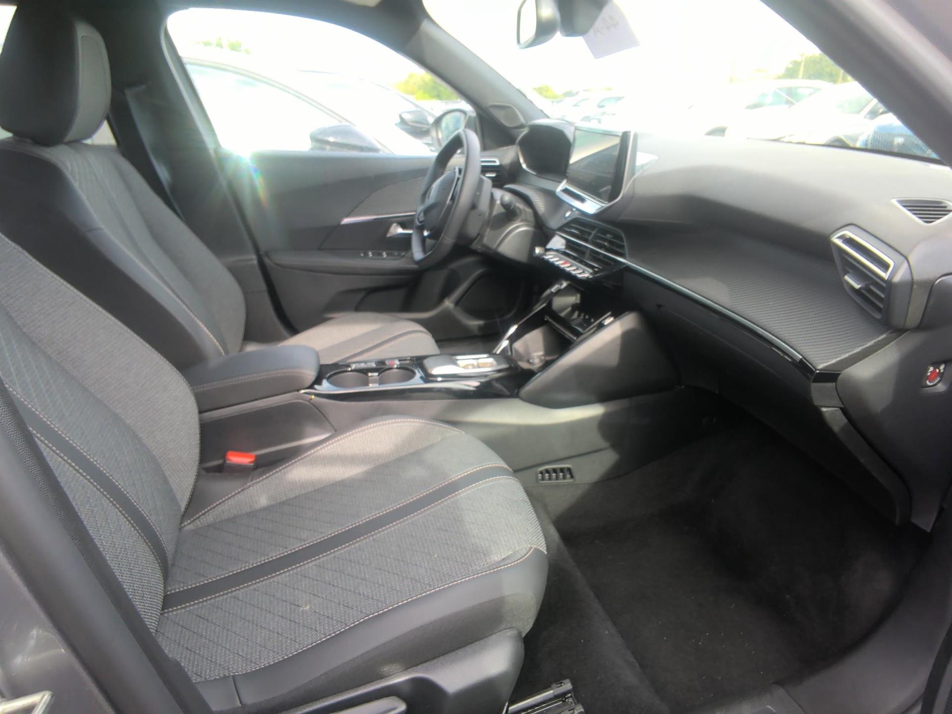 Peugeot 2008 Electrique 156 ch 54 kWh Allure 2025