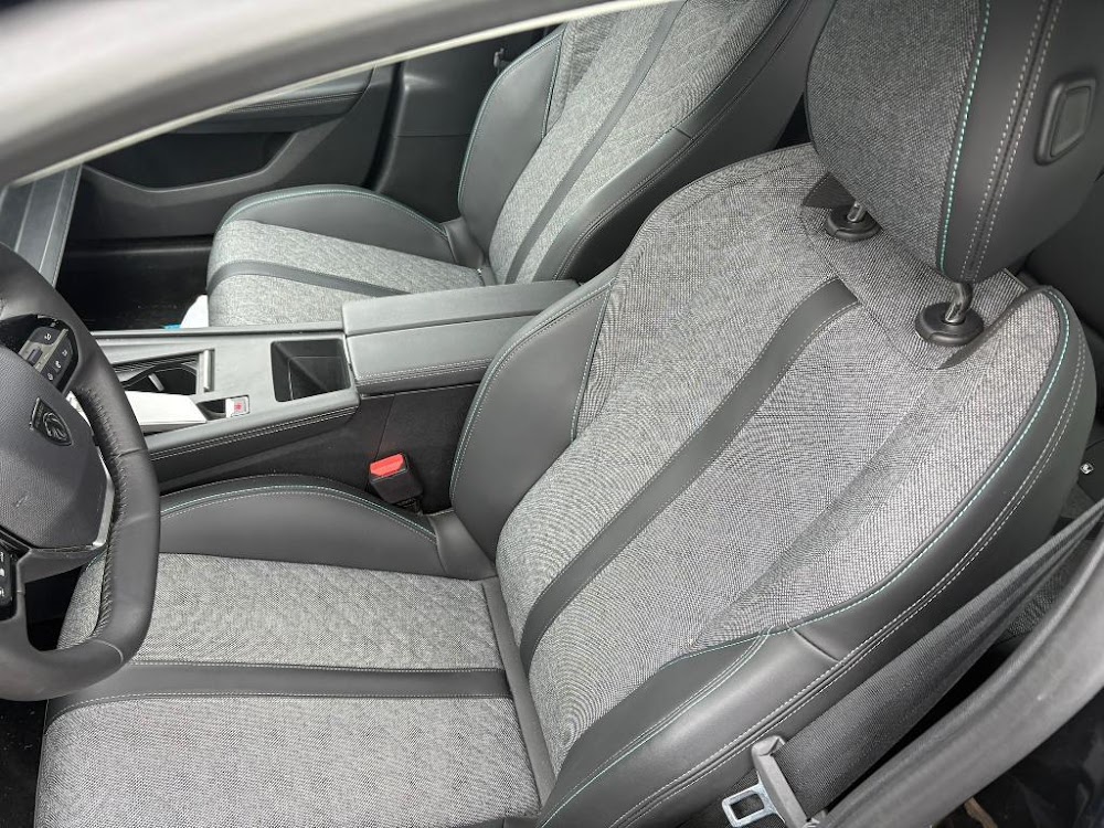 Foto Peugeot 408 14