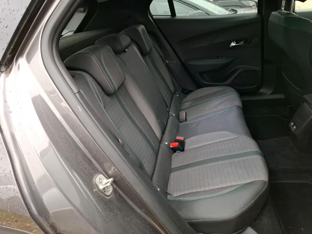 Peugeot 2008 BlueHDi 130 S&S EAT8 Allure 2021