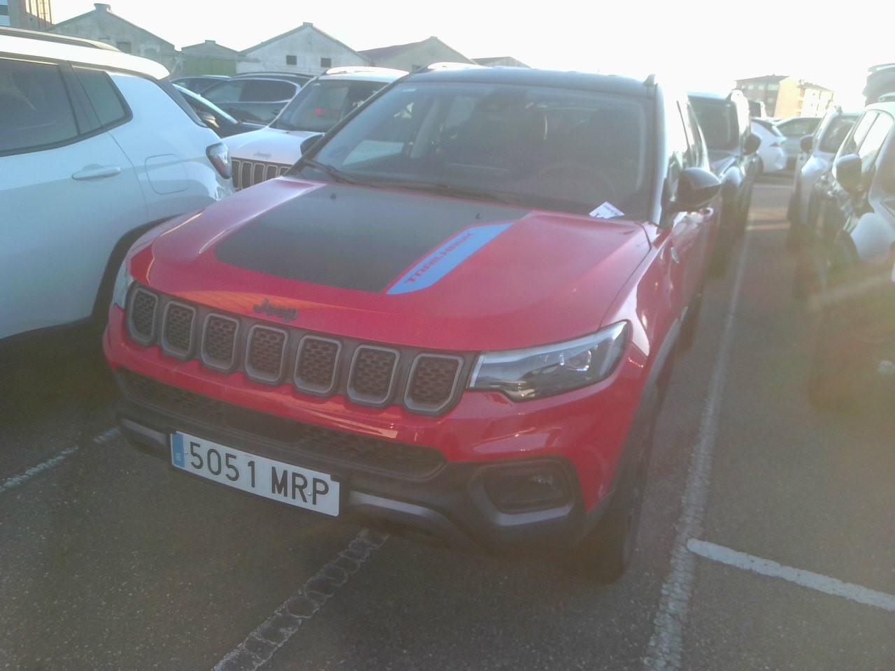 Jeep Compass Compass Trailhawk 1.3 PHEV 240hp E6D AT EAWD