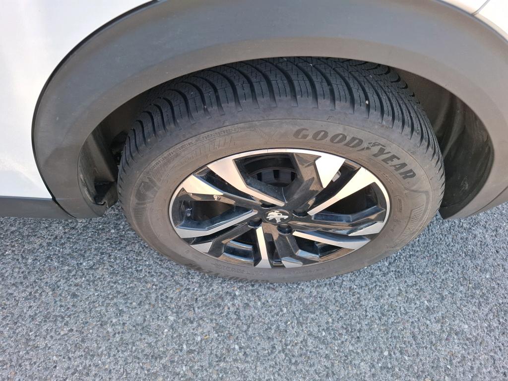Peugeot 2008 PureTech 130 S&S EAT8 GT 2022
