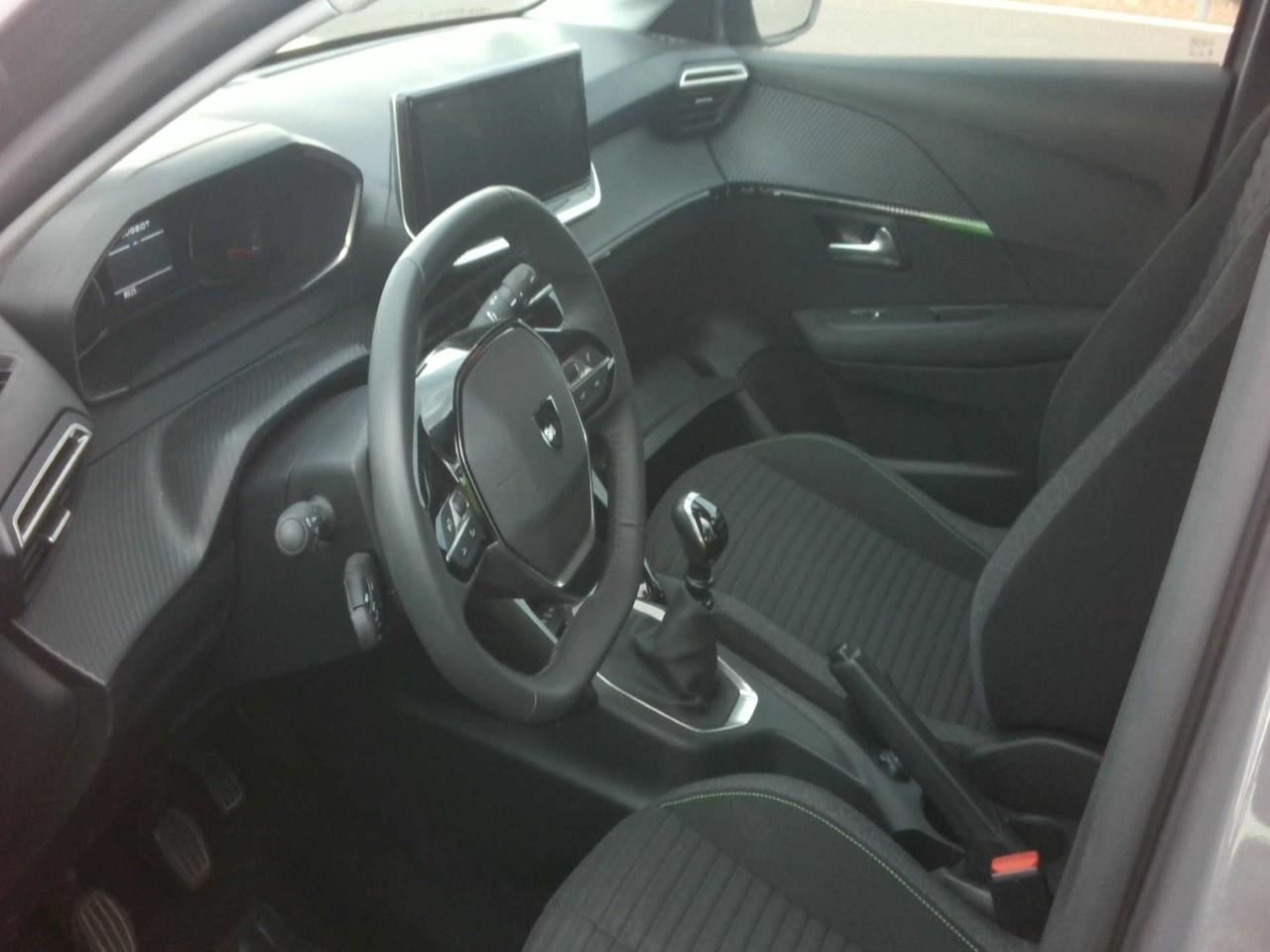 Foto Peugeot 208 3