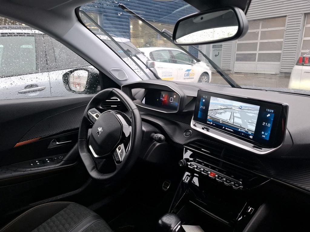Peugeot 2008 PureTech 130 S&S BVM6 Roadtrip 2022