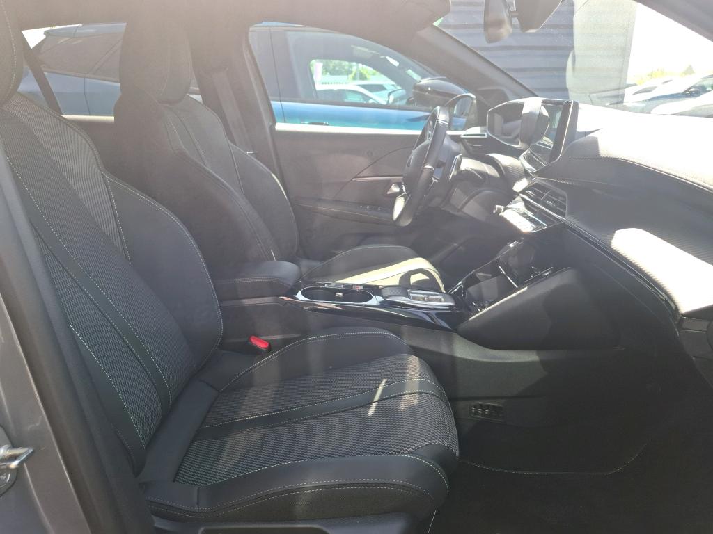 Peugeot 208 Hybrid 100 e-DCS6 GT 2025