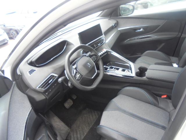 Foto Peugeot 3008 Hybrid 13