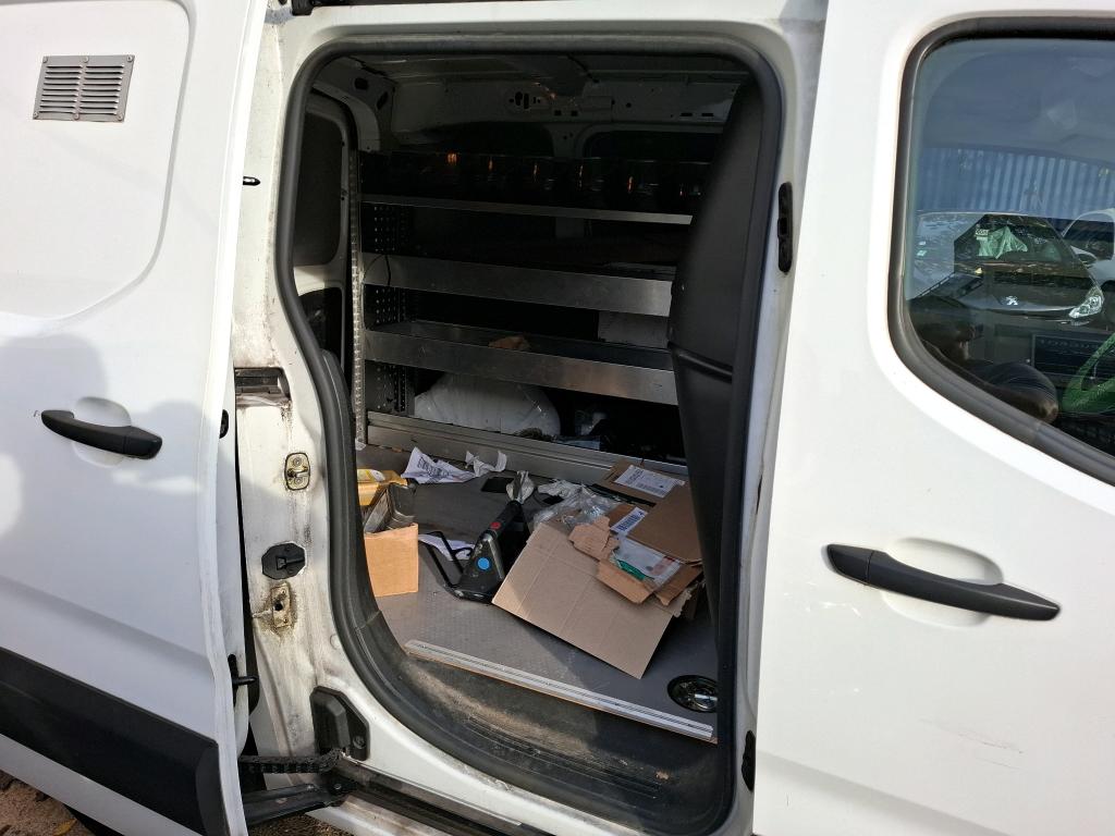 Peugeot PARTNER FOURGON STANDARD 1000 KG PURETECH 130 S&S EAT8 PREMIUM 2021