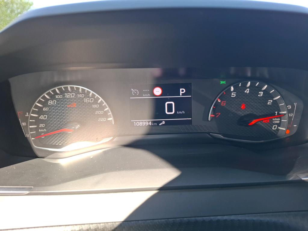 Peugeot 2008 BlueHDi 130 S&S EAT8 Allure 2021