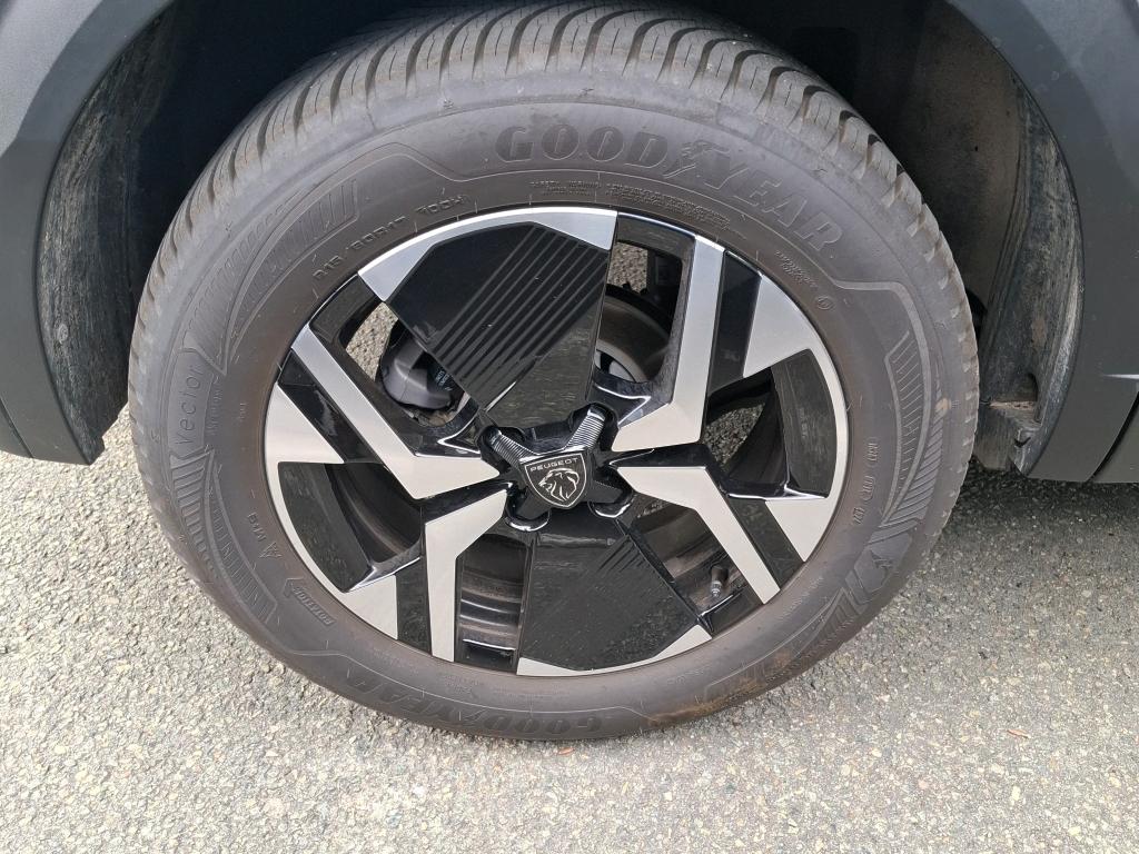 Peugeot 2008 Hybrid 145 e-DCS6 GT 2025