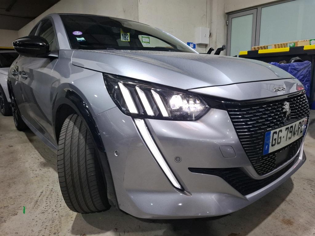 Peugeot 208 PureTech 100 S&S EAT8 GT 2022