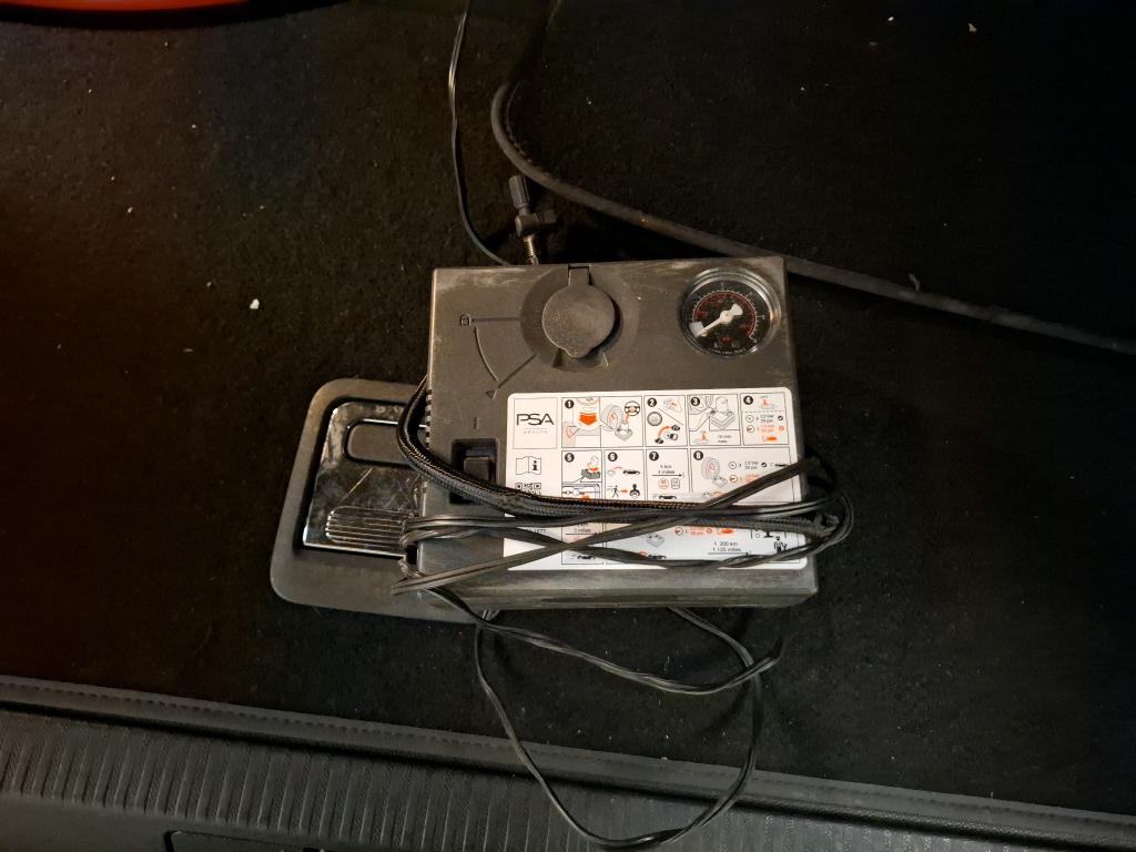 Peugeot 3008 Hybrid 225 e-EAT8 Allure 2022