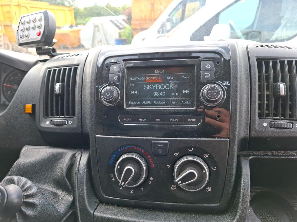 Peugeot BOXER TOLE 335 L3H2 BLUEHDI 110 PREMIUM 2019