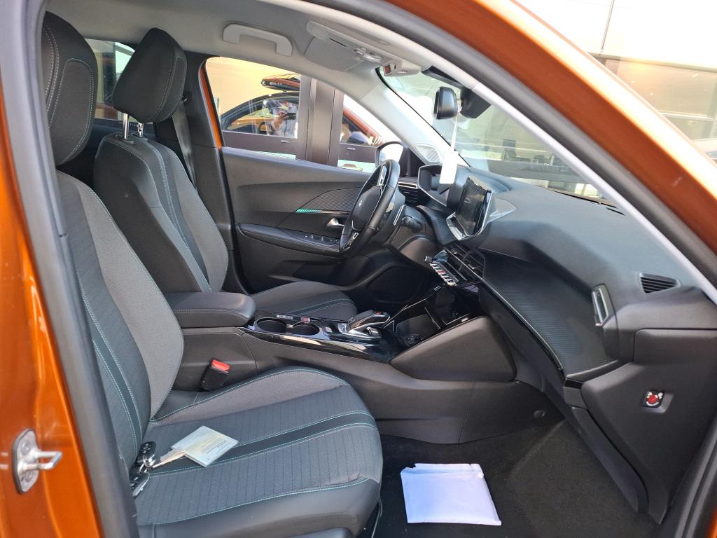 Peugeot 2008 BlueHDi 130 S&S EAT8 Allure Pack 2022