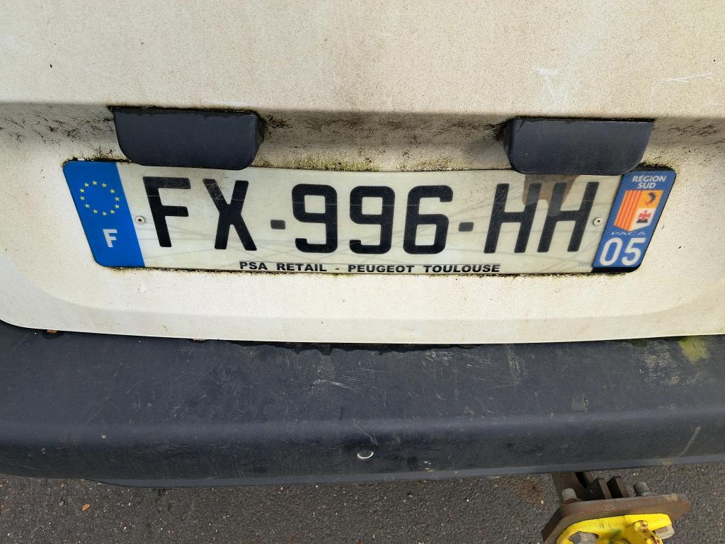 Peugeot PARTNER FOURGON STANDARD 650 KG BLUEHDI 130 S&S BVM6 ASPHALT 2021