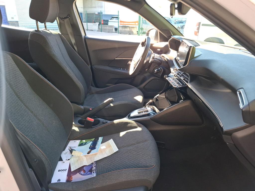 Peugeot 2008 Hybrid 145 ch e-DCS6 Style 2025