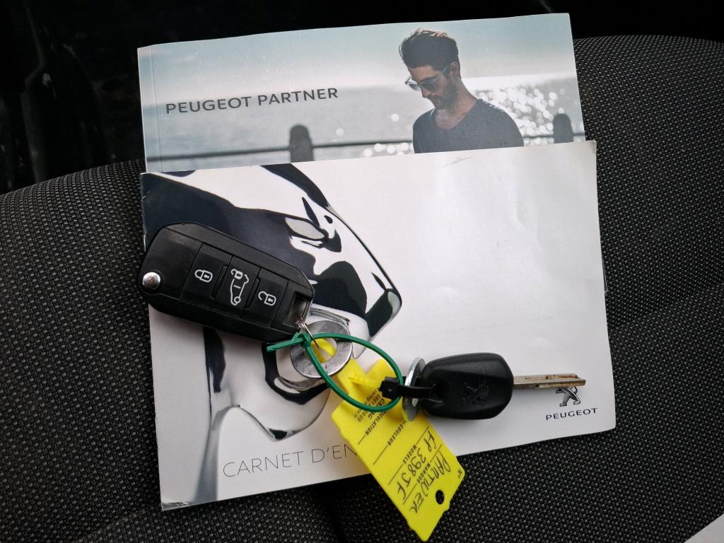Peugeot PARTNER FOURGON STANDARD 650 KG BLUEHDI 100 S&S BVM5 PREMIUM 2020