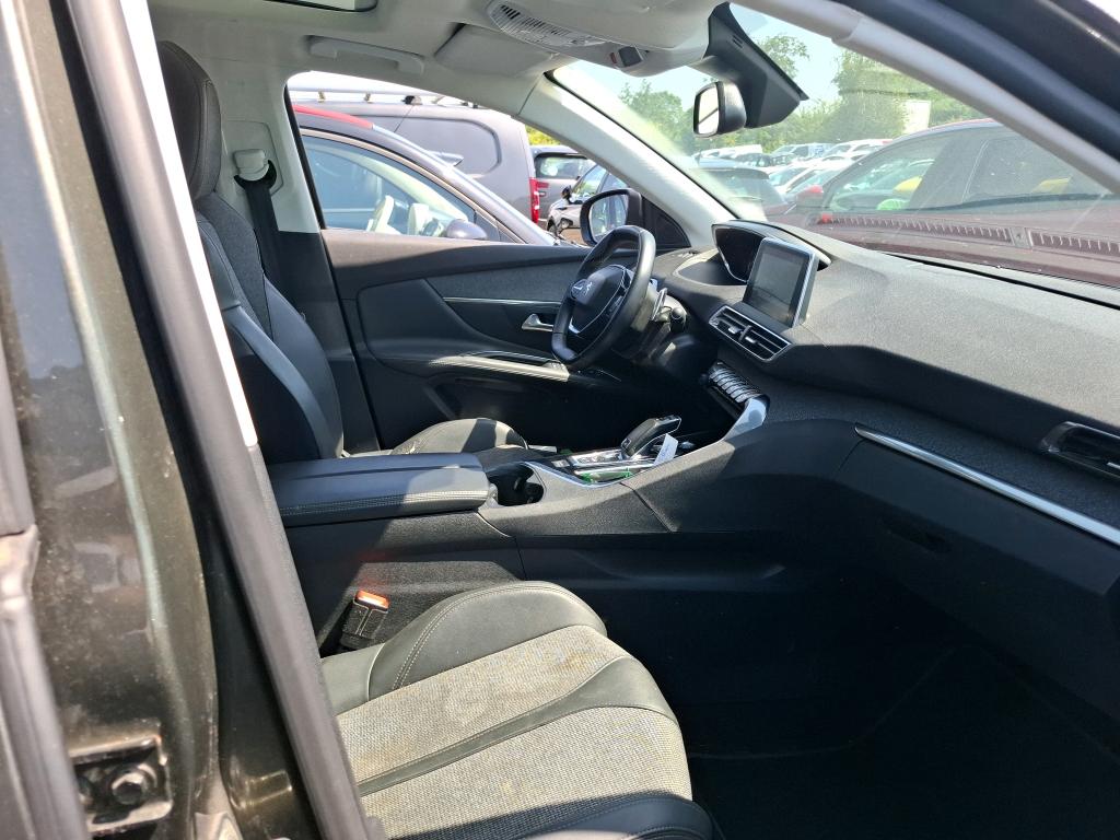 Peugeot 3008 Puretech 130ch S&S EAT8 Allure Business 2020