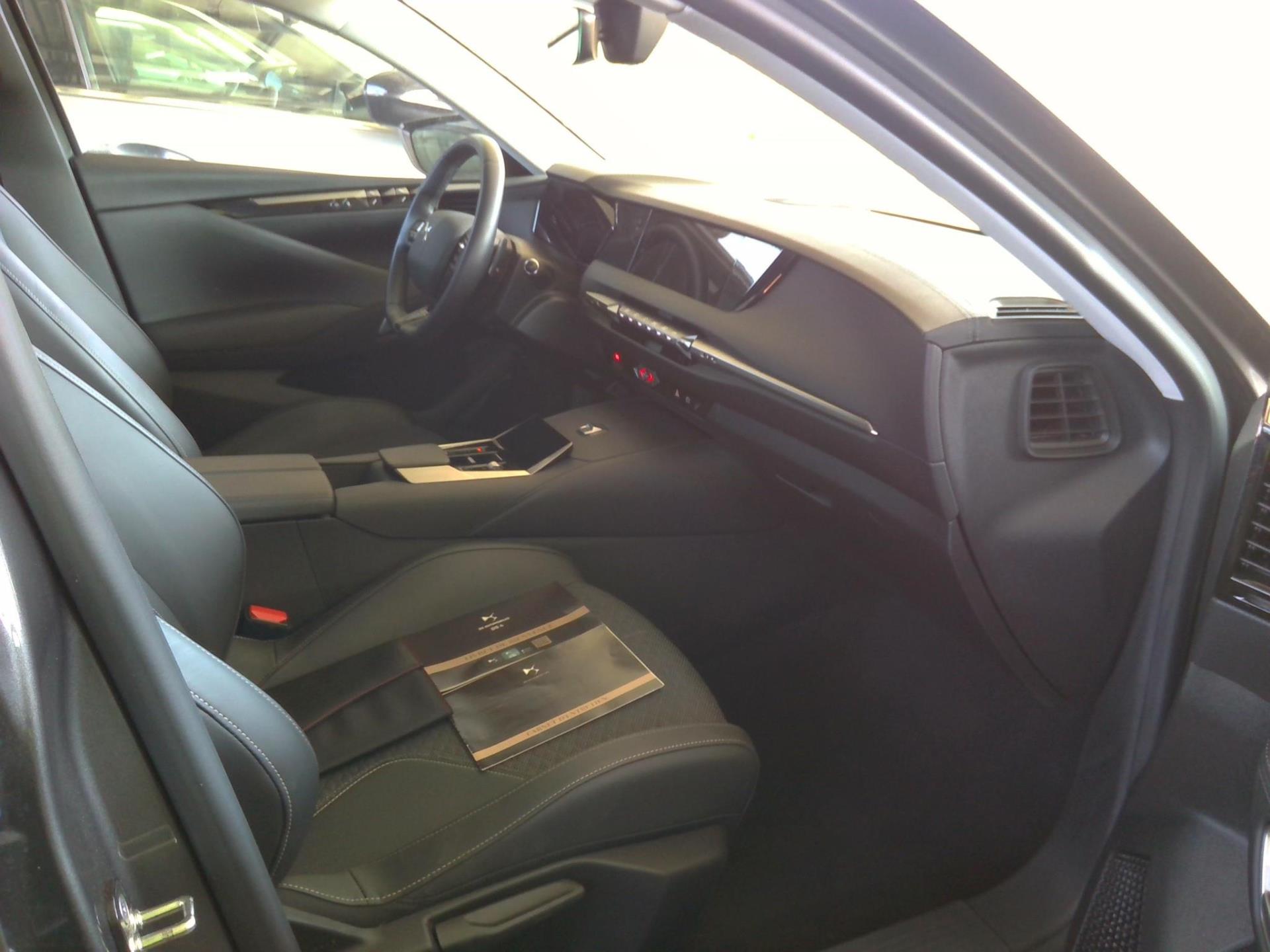 DS DS 4 Hybride E-Tense 225 EAT8 Cross Trocadero 2023