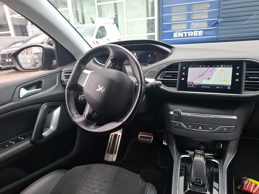 Peugeot 308 BlueHDi 130ch S&S EAT8 Road Trip 2021
