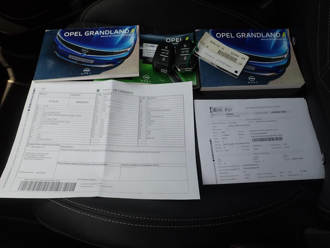 Foto Opel Grandland PHEV 8