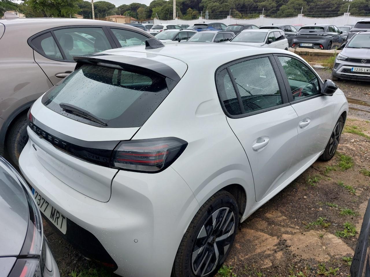 Foto Peugeot 208 12