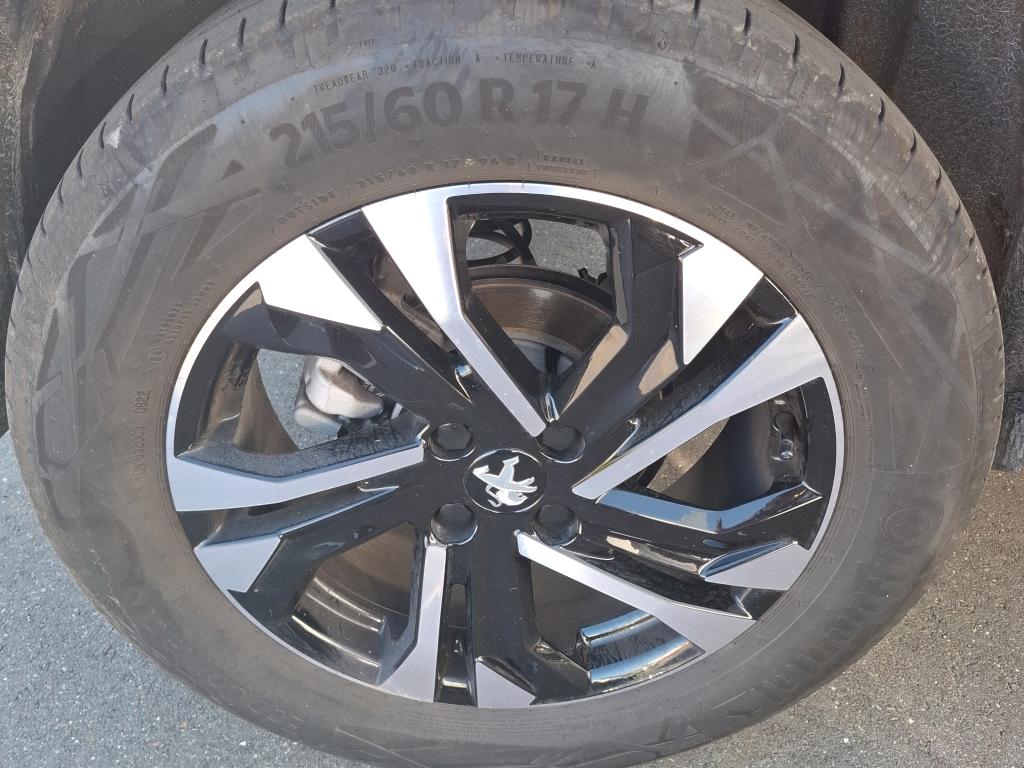 Peugeot 2008 BlueHDi 130 S&S EAT8 GT 2022