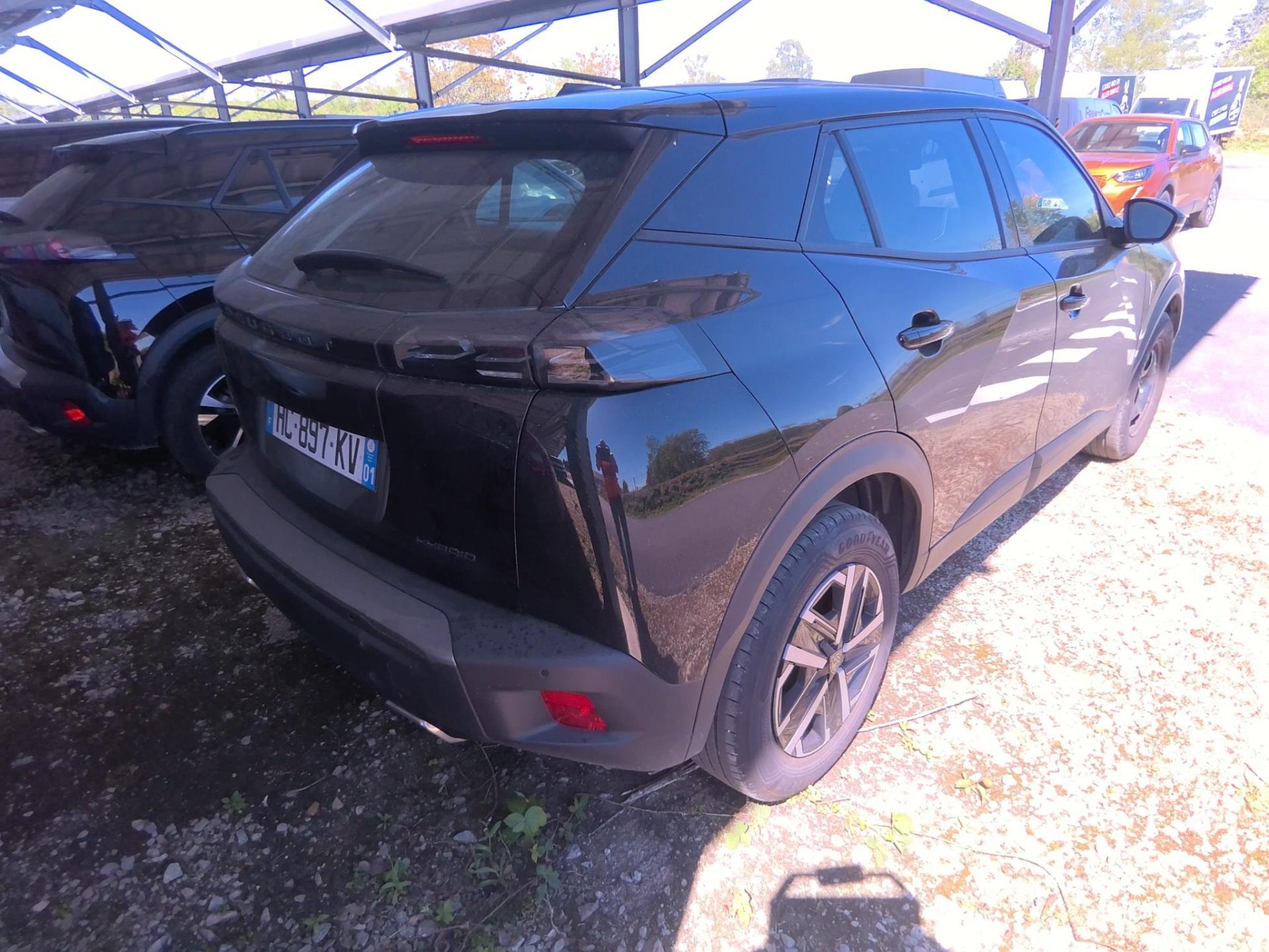 Peugeot 2008 Hybrid 145 e-DCS6 Style 2025